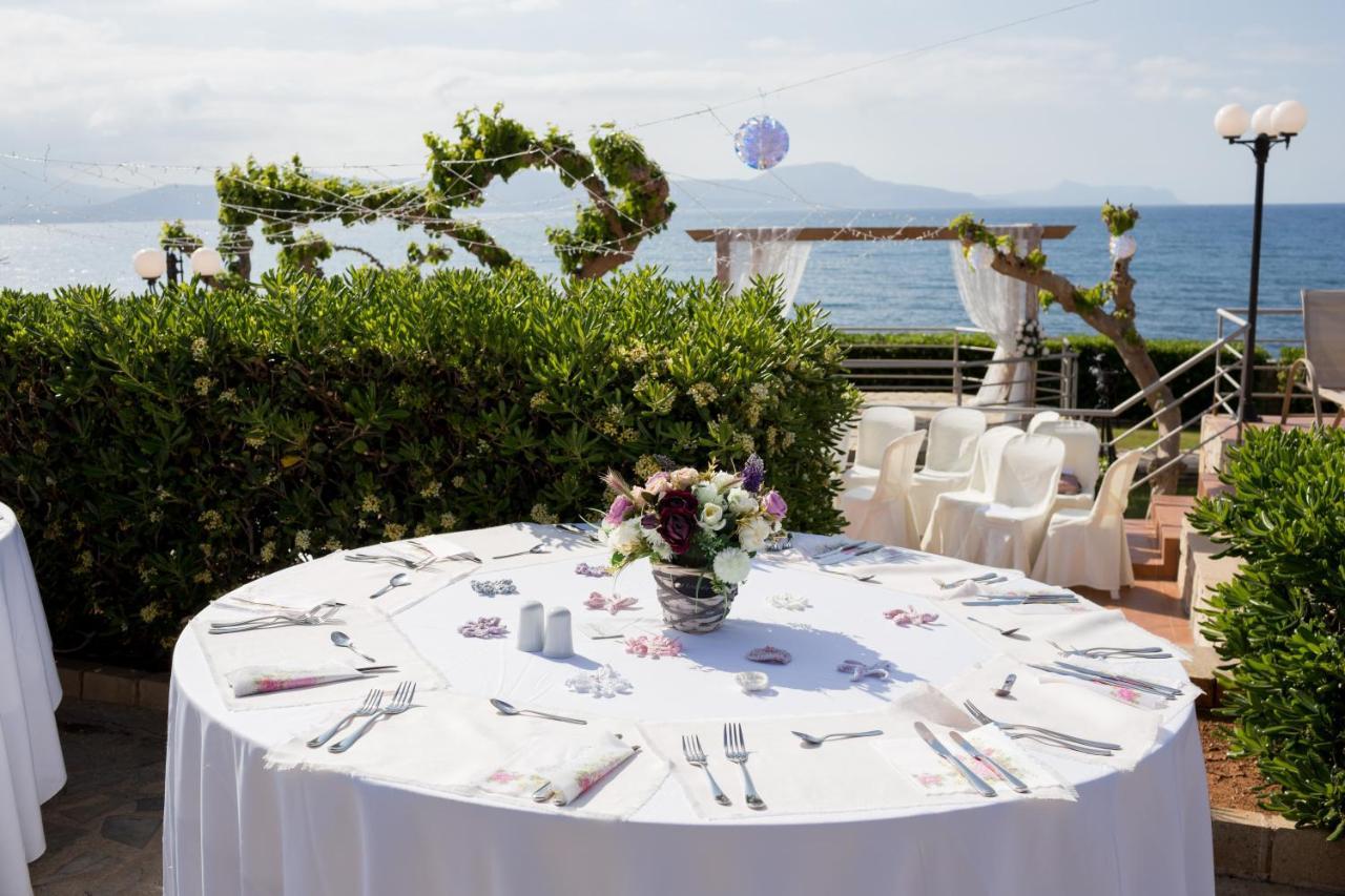 Beachfront Family Villa Katerina With Private Pool, Playground, Bbq & Amazing Sea Views! Petres  外观 照片