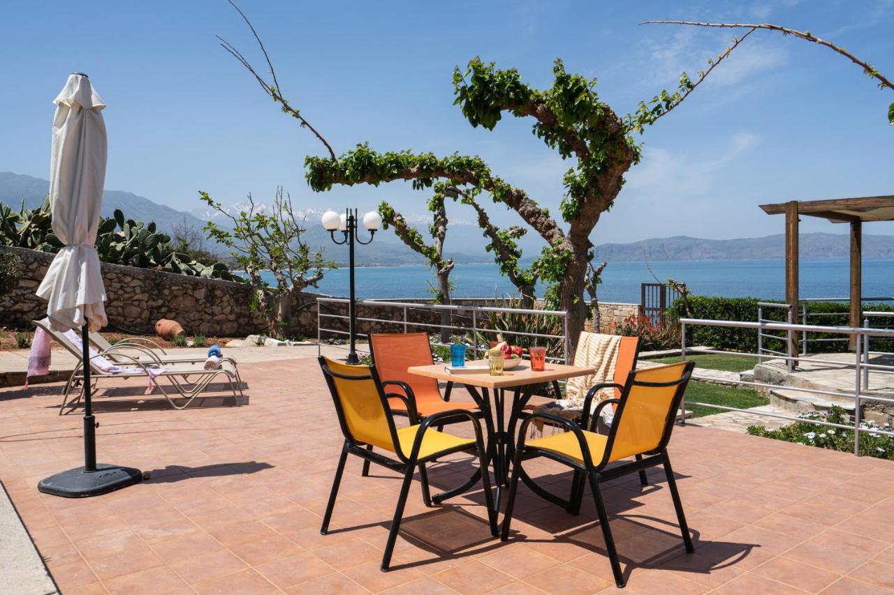 Beachfront Family Villa Katerina With Private Pool, Playground, Bbq & Amazing Sea Views! Petres  外观 照片