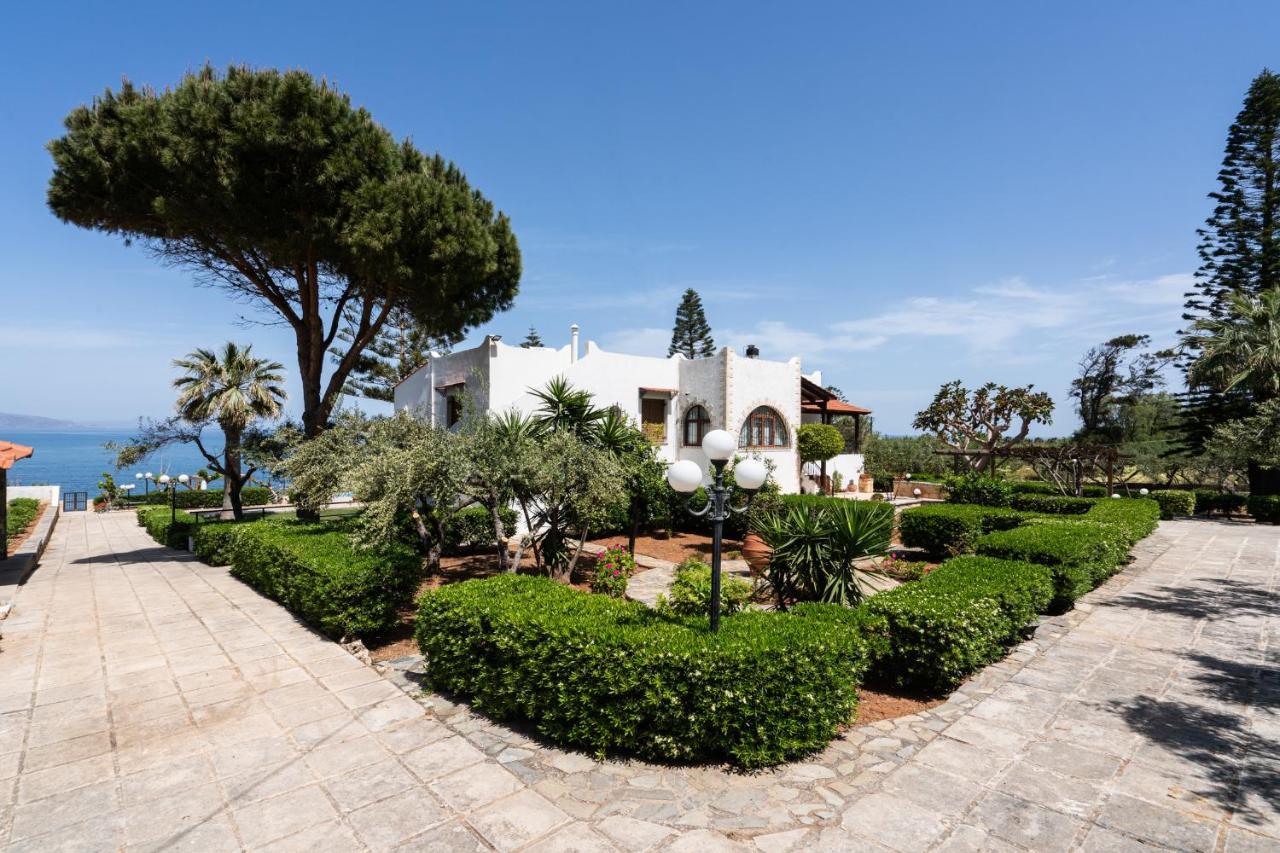 Beachfront Family Villa Katerina With Private Pool, Playground, Bbq & Amazing Sea Views! Petres  外观 照片