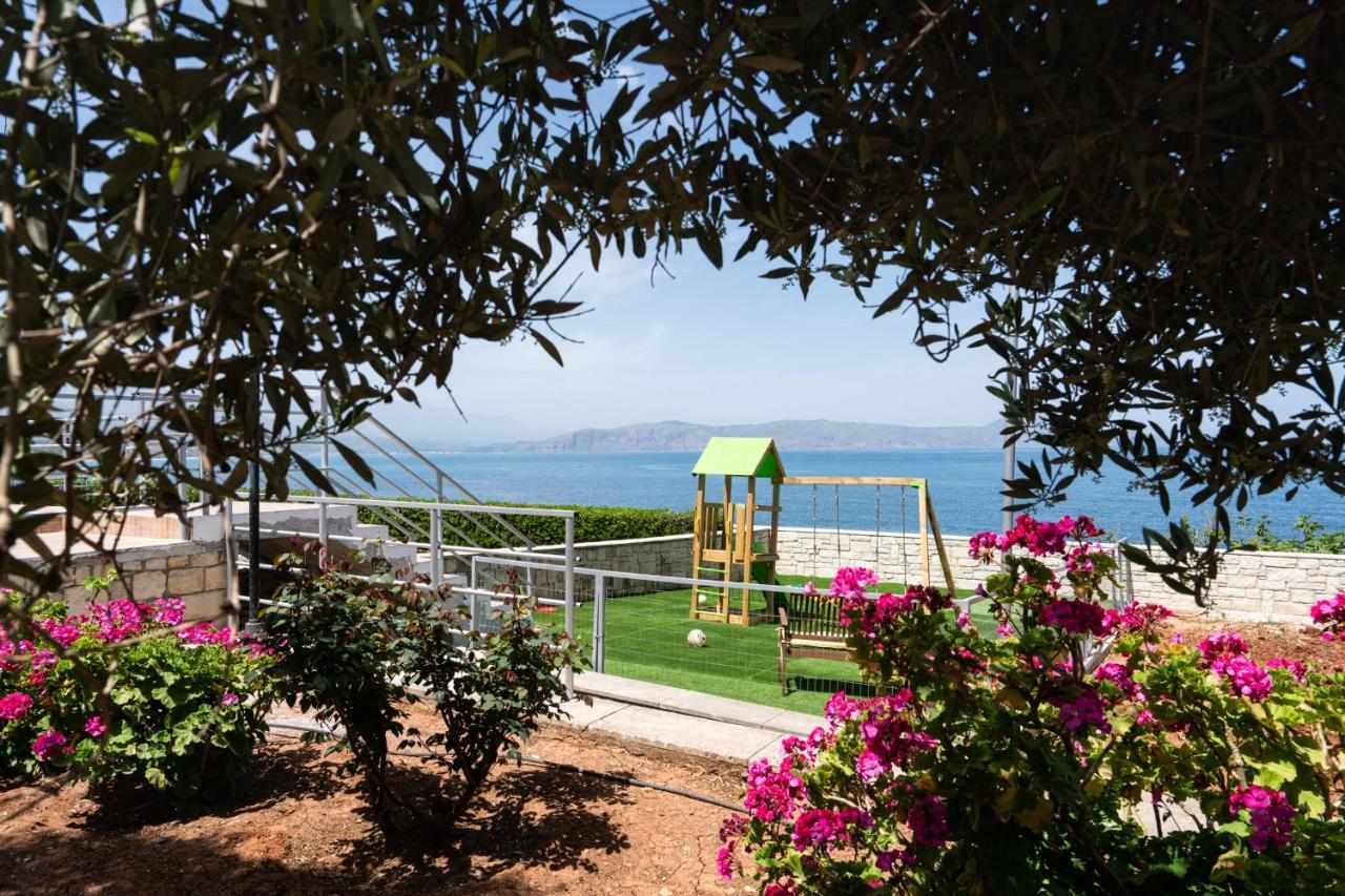 Beachfront Family Villa Katerina With Private Pool, Playground, Bbq & Amazing Sea Views! Petres  外观 照片